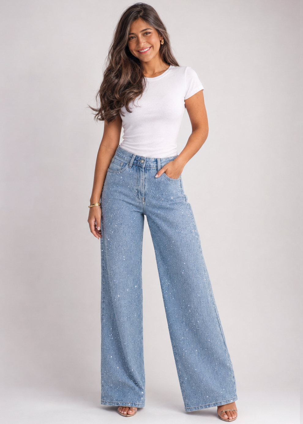 Jeans de pierna recta de talle alto con diamante